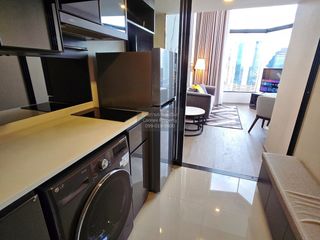 For rent 2 bedrooms condo in Bang Rak, Bangkok