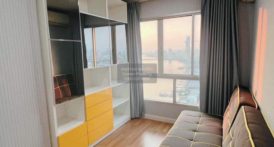 For rent 2 bedrooms condo in Yan Nawa, Bangkok