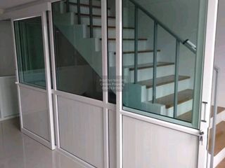 出租 2 卧室 联排别墅 在 Bang Sao Thong, Samut Prakan