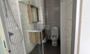 出租 2 卧室 公寓 在 Khlong Toei, 曼谷