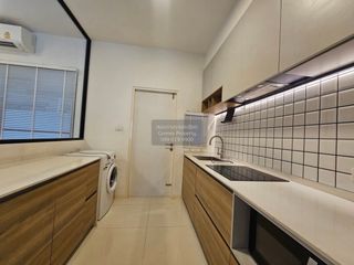 For rent 3 bedrooms townhouse in Bang Phli, Samut Prakan