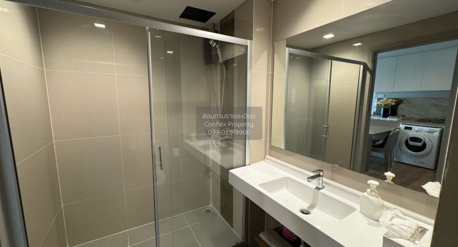 For rent 2 bedrooms condo in Phra Khanong, Bangkok