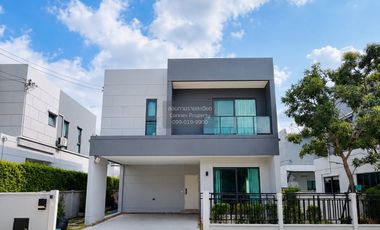 Casa en alquiler de 3 habitaciones en Bang Phli, Samut Prakan