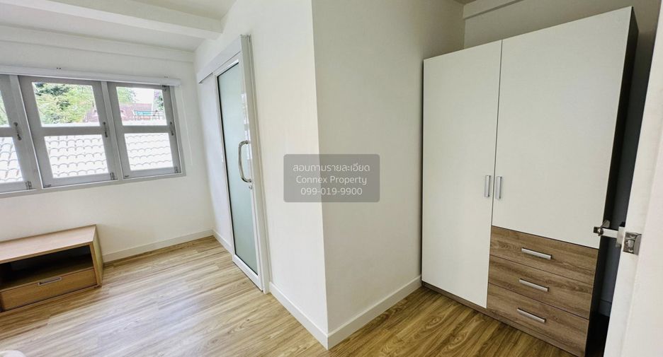 For rent 2 bedrooms house in Wang Thonglang, Bangkok