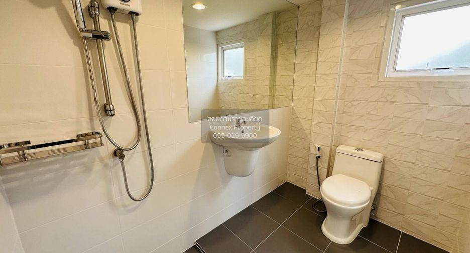 For rent 2 bedrooms house in Wang Thonglang, Bangkok