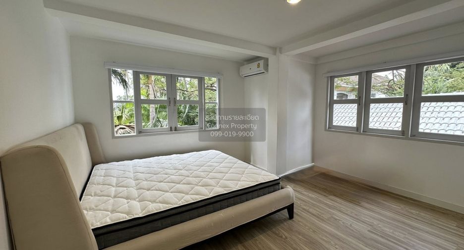 For rent 2 bedrooms house in Wang Thonglang, Bangkok