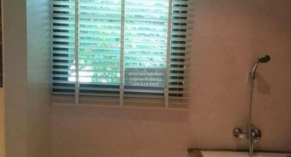 Condo en alquiler de 3 habitaciones en Watthana, Bangkok