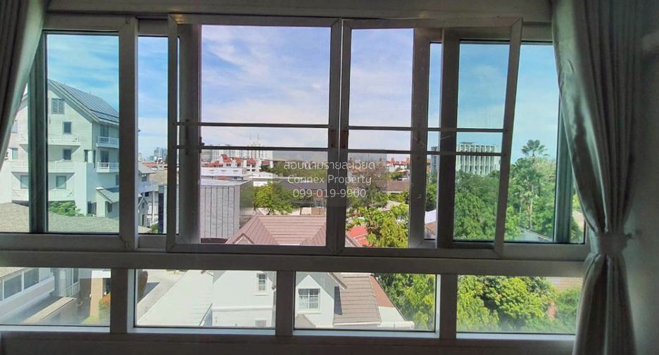 For rent 1 bed condo in Yan Nawa, Bangkok