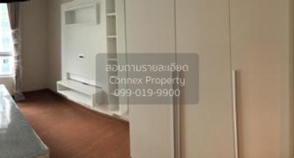 For rent 3 bedrooms condo in Huai Khwang, Bangkok
