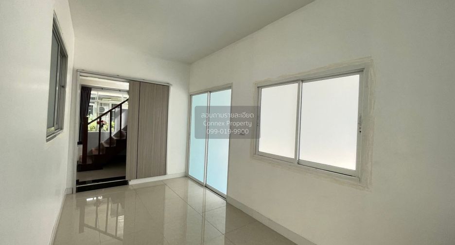 Casa en alquiler de 4 habitaciones en Prawet, Bangkok