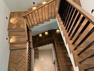 Haus zur Miete mit 4 Zimmer in Watthana, Bangkok