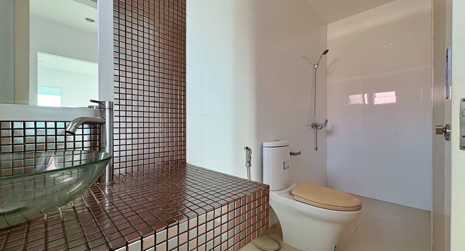 For sale 2 bedrooms condo in South Pattaya, Pattaya