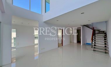 For sale 2 bedrooms condo in South Pattaya, Pattaya