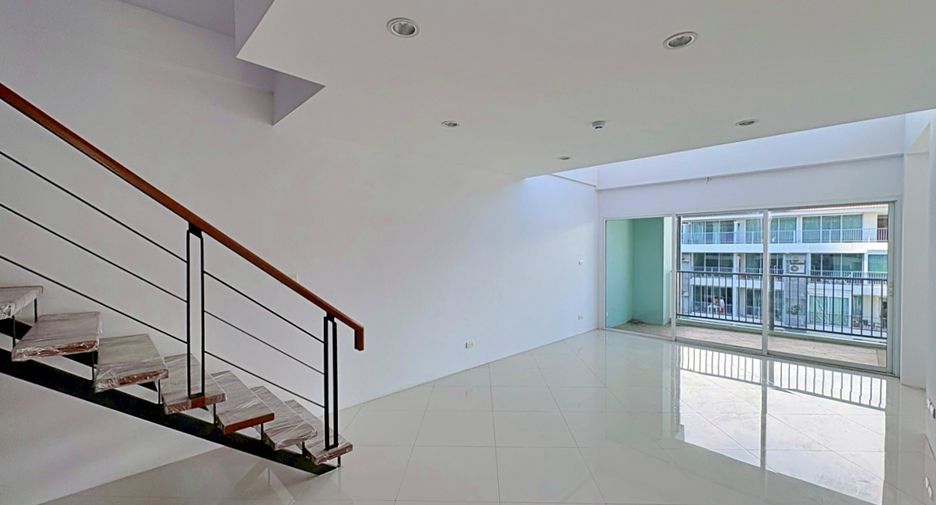 For sale 2 bedrooms condo in South Pattaya, Pattaya