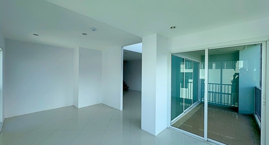 For sale 2 bedrooms condo in South Pattaya, Pattaya
