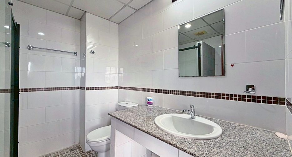 Condo en venta y en alquiler de 2 habitaciones en Central Pattaya, Pattaya