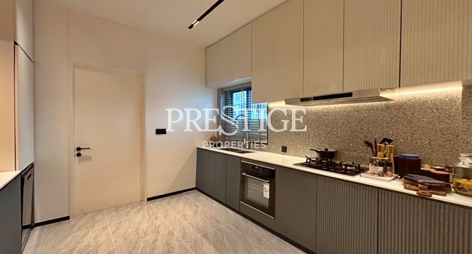 For rent 4 bedrooms house in East Pattaya, Pattaya