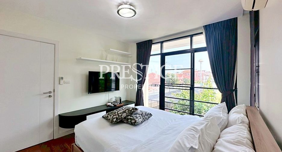 For rent 4 bedrooms house in East Pattaya, Pattaya
