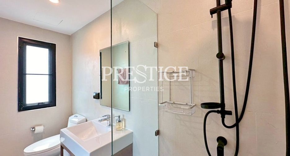 For rent 4 bedrooms house in East Pattaya, Pattaya