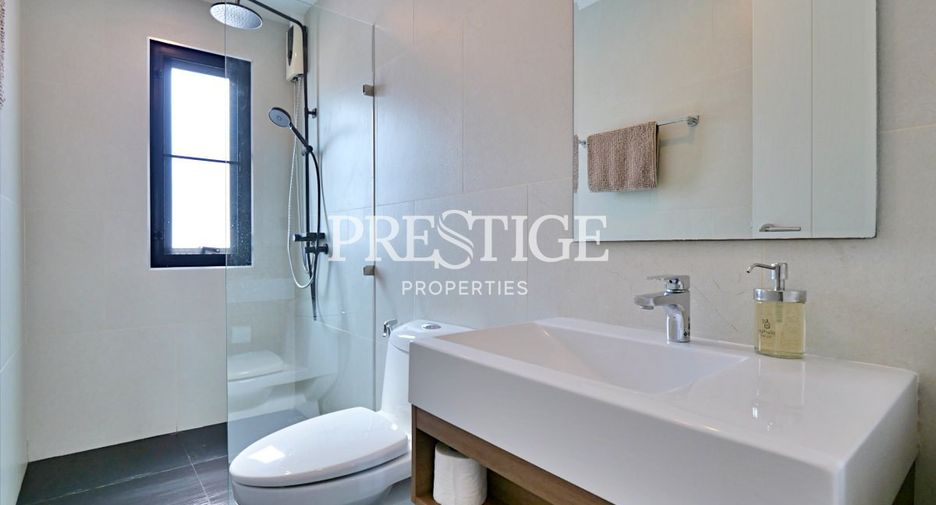 For rent 4 bedrooms house in East Pattaya, Pattaya