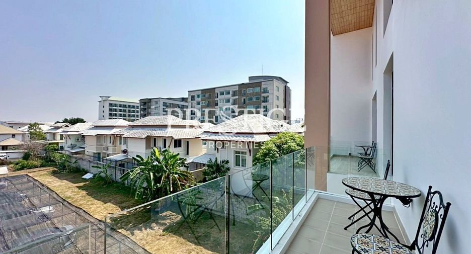 For rent 4 bedrooms house in East Pattaya, Pattaya