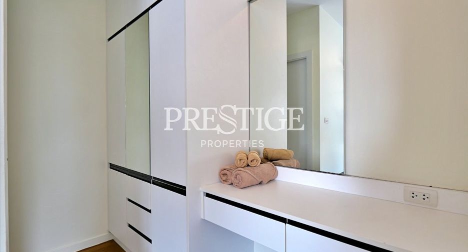 For rent 4 bedrooms house in East Pattaya, Pattaya