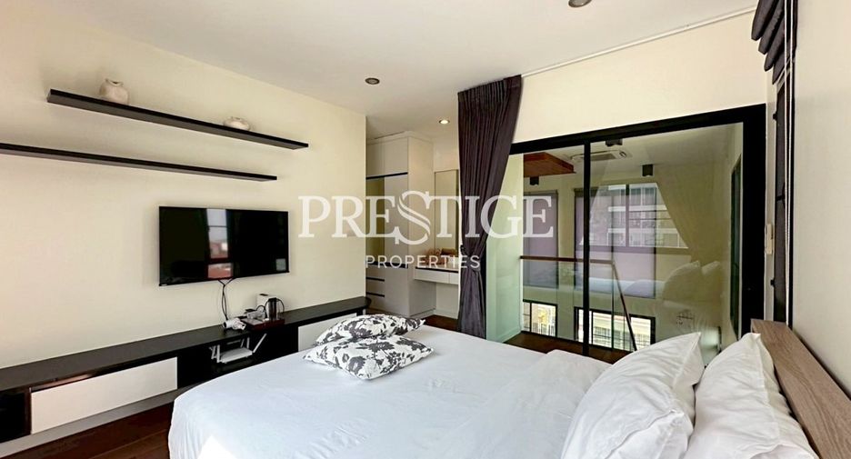For rent 4 bedrooms house in East Pattaya, Pattaya