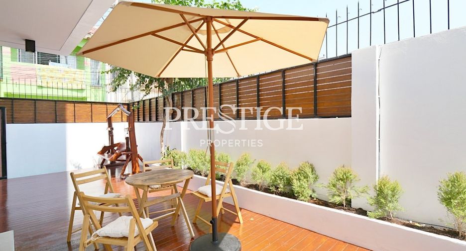 For rent 4 bedrooms house in East Pattaya, Pattaya
