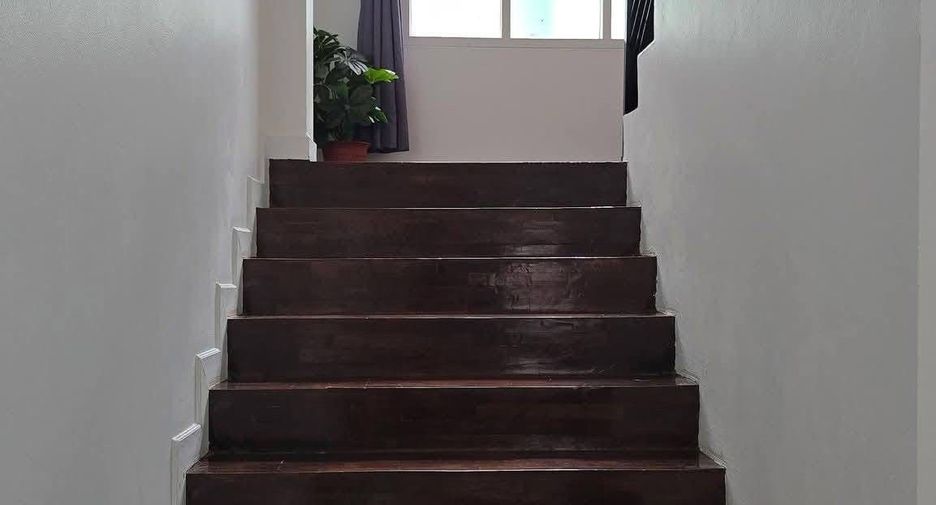 For rent 4 bedrooms house in San Sai, Chiang Mai