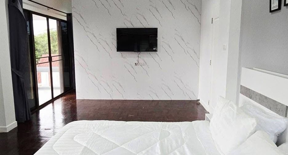 For rent 4 bedrooms house in San Sai, Chiang Mai