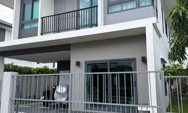 For rent 4 bedrooms house in East Pattaya, Pattaya