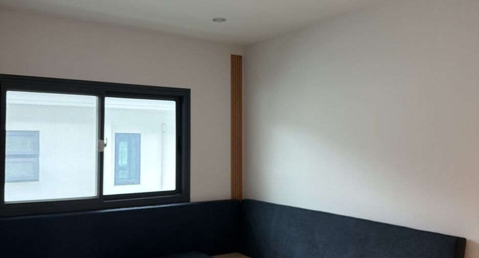 For rent 4 bedrooms house in East Pattaya, Pattaya