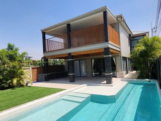 For Rent 4 Bedroom Villa In Bang Lamung, Chonburi