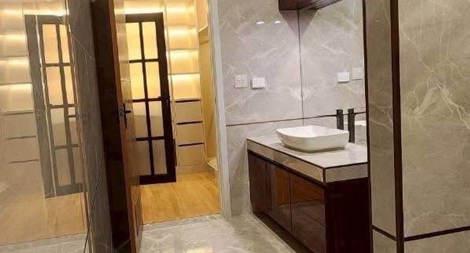 For sale and for rent 4 bedrooms villa in Bang Lamung, Chonburi