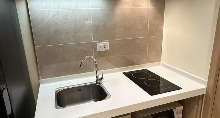 For rent studio condo in Yan Nawa, Bangkok