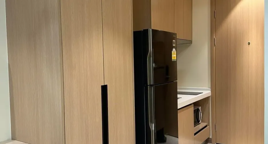 For rent studio condo in Yan Nawa, Bangkok