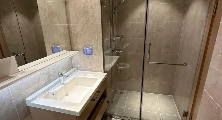 For rent studio condo in Yan Nawa, Bangkok