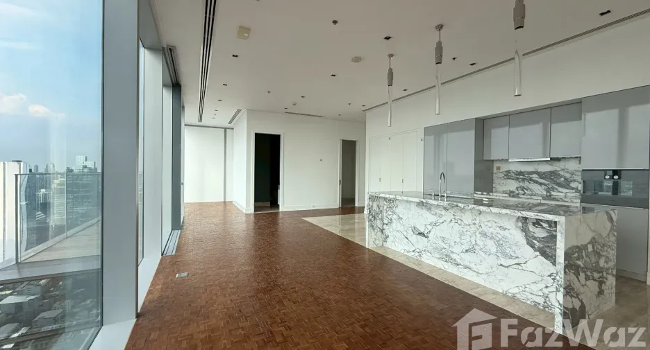 À vendre 2 chambres condo à Sathon, Bangkok