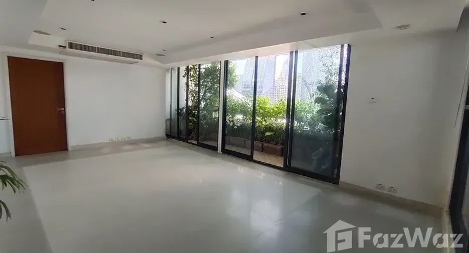 For sale 4 bedrooms condo in Pathum Wan, Bangkok