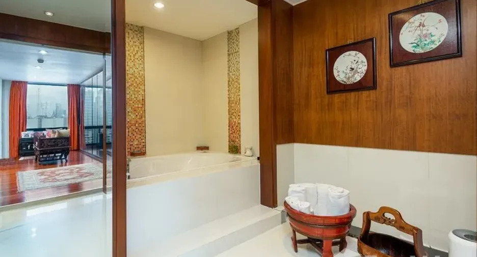 For sale 4 bedrooms condo in Pathum Wan, Bangkok