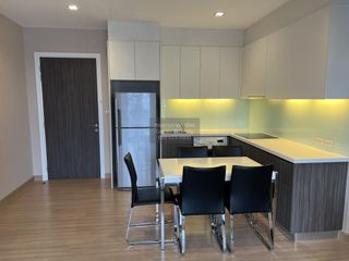 For rent 2 bedrooms condo in Khlong San, Bangkok