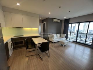 For rent 2 bedrooms condo in Khlong San, Bangkok