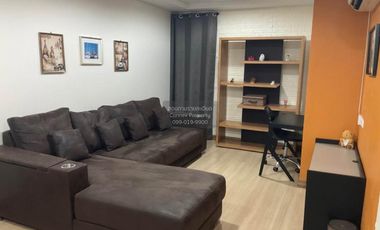 Wohnung zur Miete mit 1 Zimmer in Yan Nawa, Bangkok