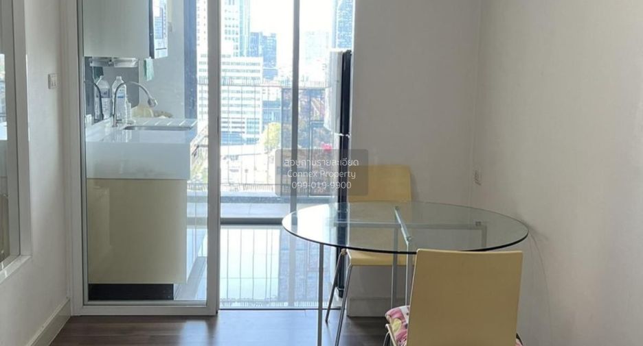 À louer 1 chambre condo à Phra Khanong, Bangkok