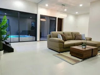 出售 和 出租 3 卧室 独立屋 在 Phra Khanong, 曼谷