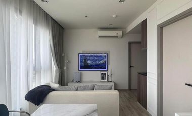 For rent 2 bedrooms condo in Bang Na, Bangkok
