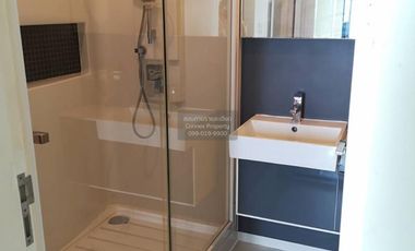 Condo en alquiler de 2 habitaciones en Phra Khanong, Bangkok