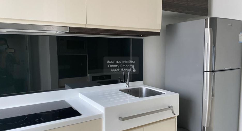 For rent 2 bedrooms condo in Phra Khanong, Bangkok