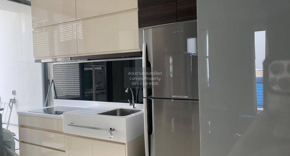 For rent 2 bedrooms condo in Phra Khanong, Bangkok