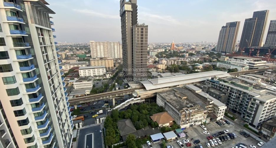 For rent 2 bedrooms condo in Phra Khanong, Bangkok